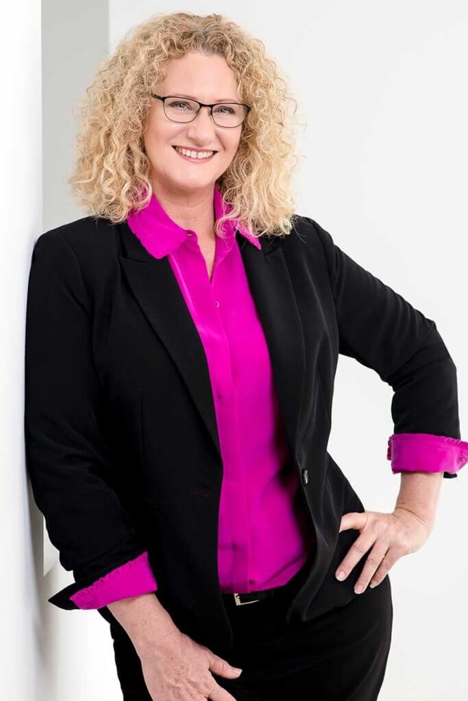 Suellen Greaves - Corporate image makeover_After